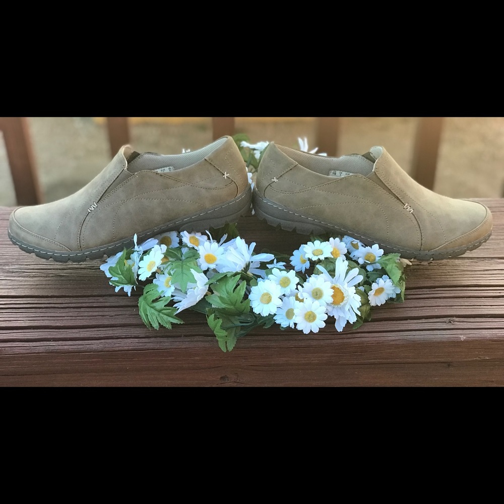 Dr Scholls Hadley suede slip on shoes